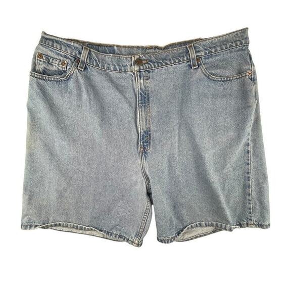 Vintage Levi’s 522 Tapered Women’s Jean Shorts USA Made 1995 Light Wash Sz 24 - Picture 1 of 7
